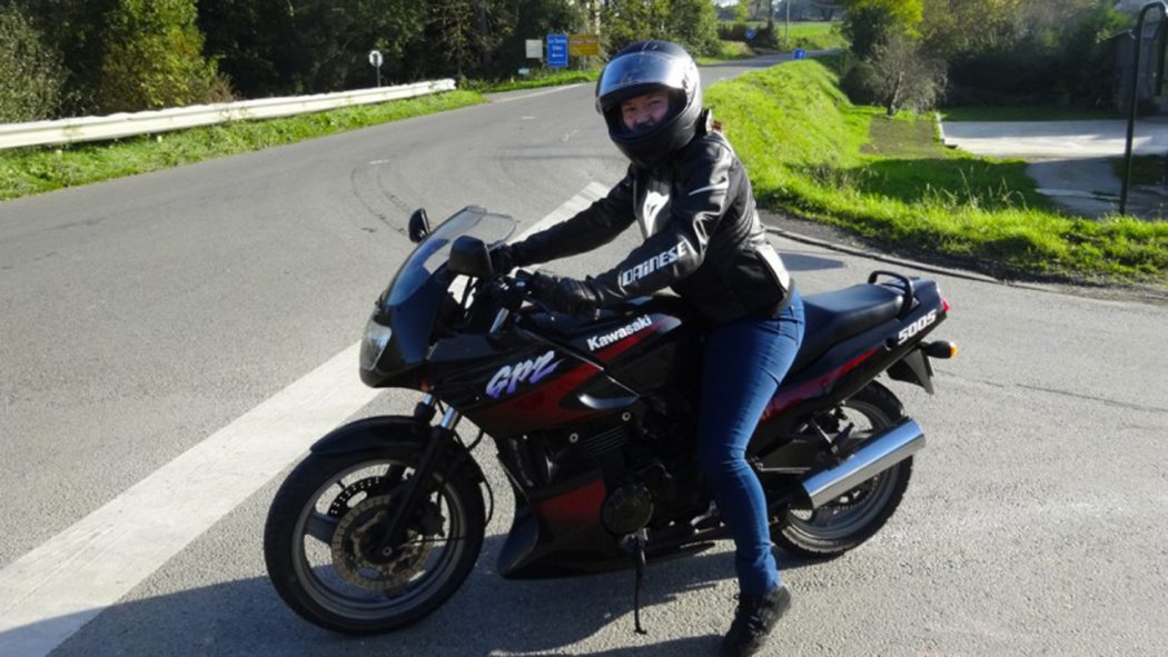 Une femme à moto ?