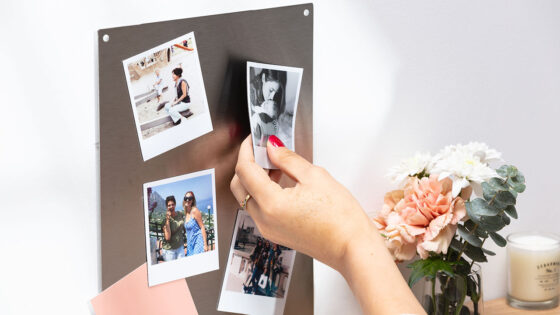 Des magnets photos comme souvenir de voyage